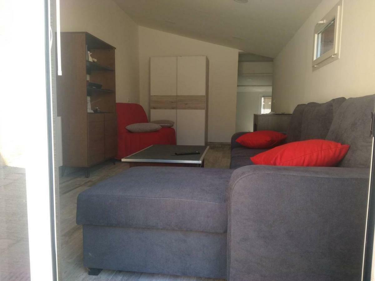 Tres Confortable Studio Maison Au Pied Dufaron Villa Toulon Bagian luar foto